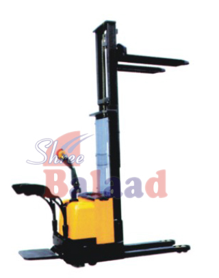 Fully Electric Stacker